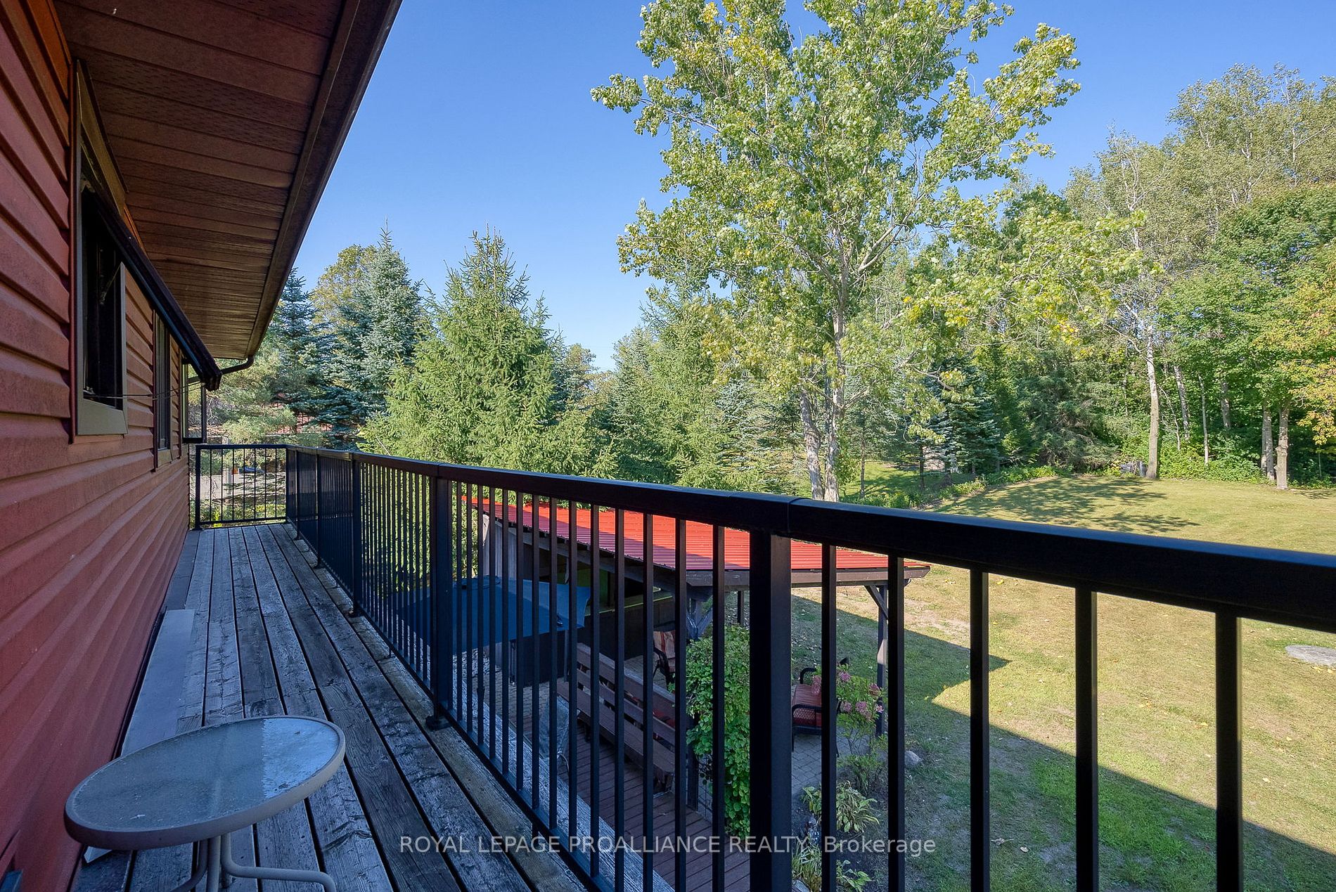 2493 Castle Hill Dr