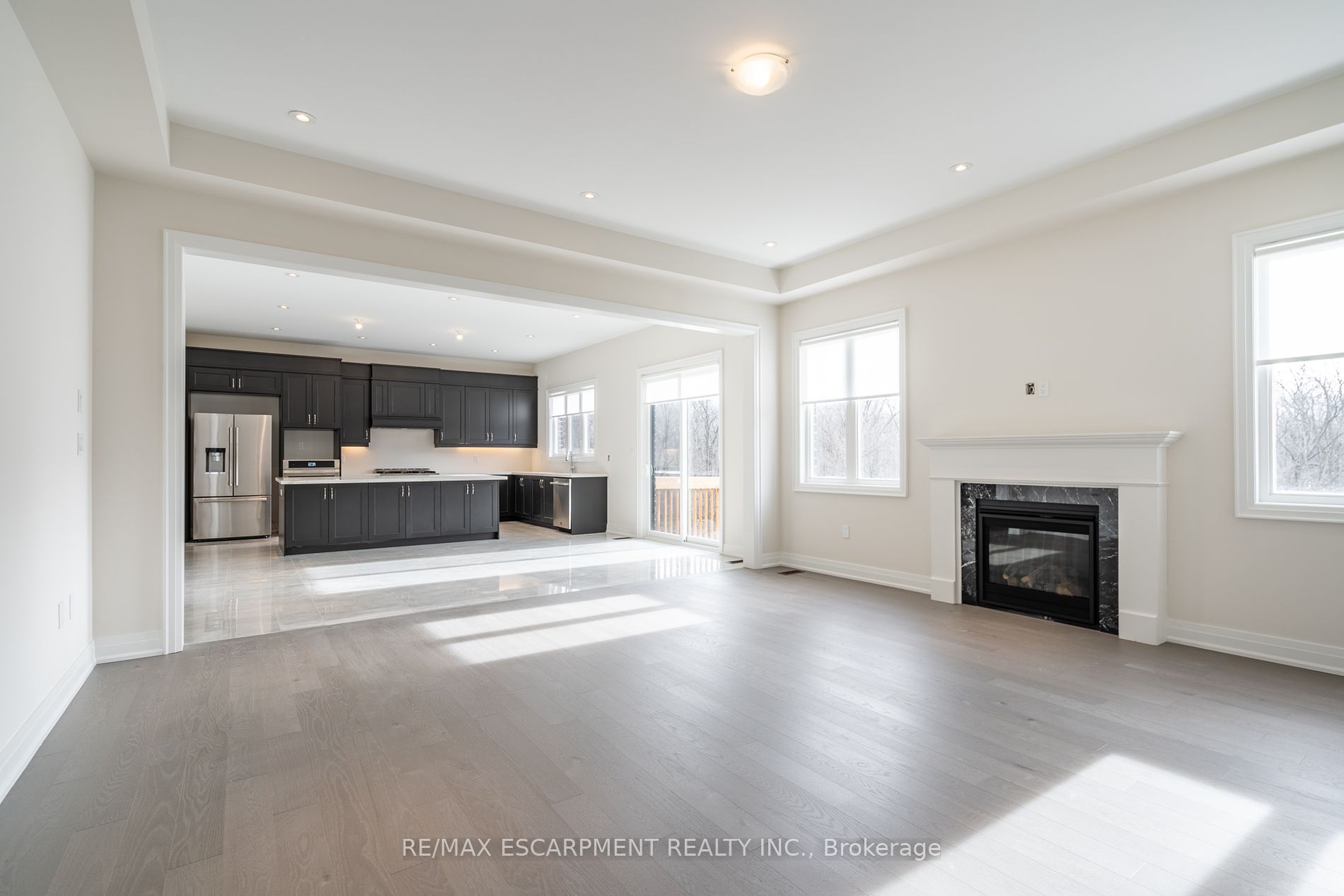 94 Smokey Hollow Pl