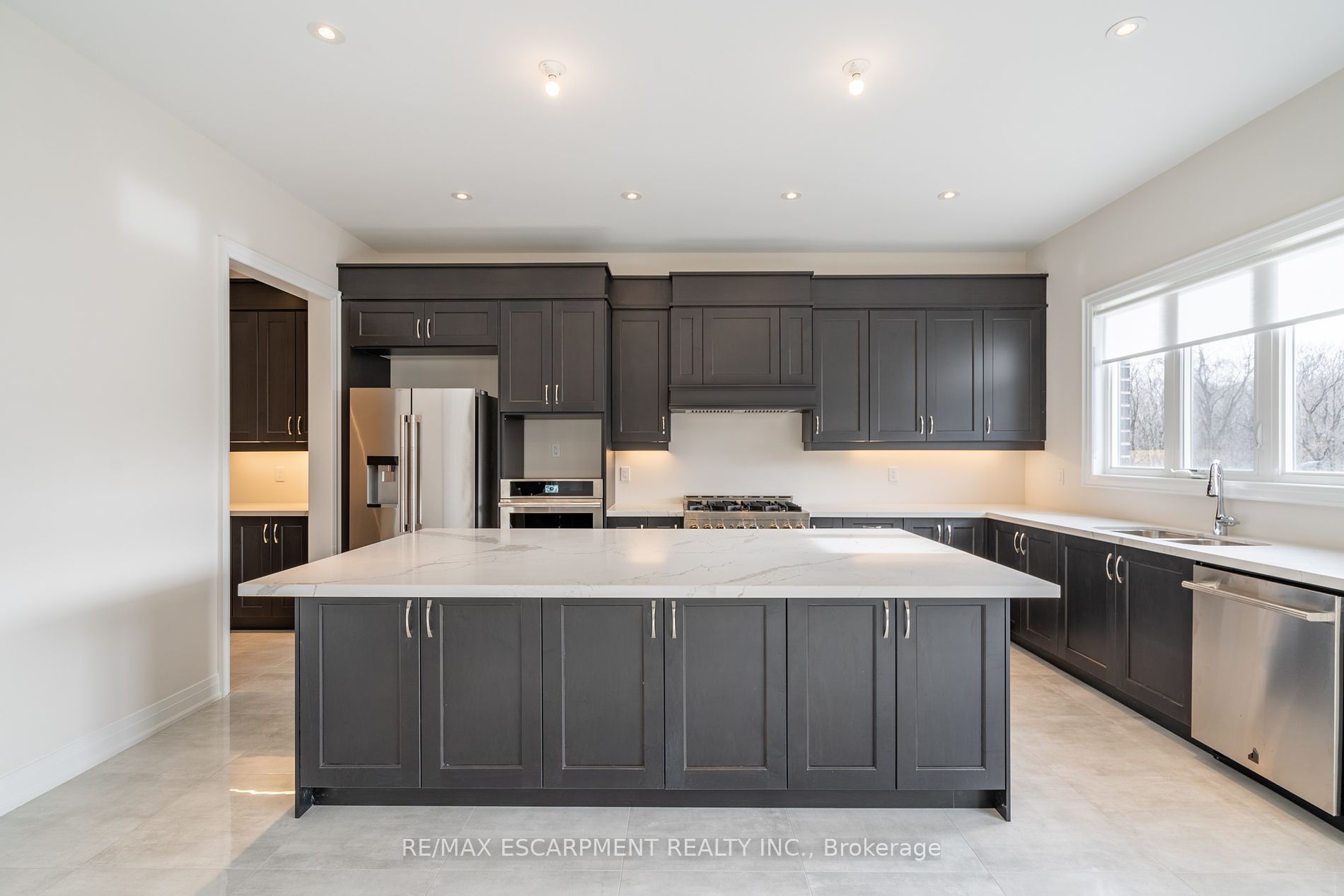 94 Smokey Hollow Pl