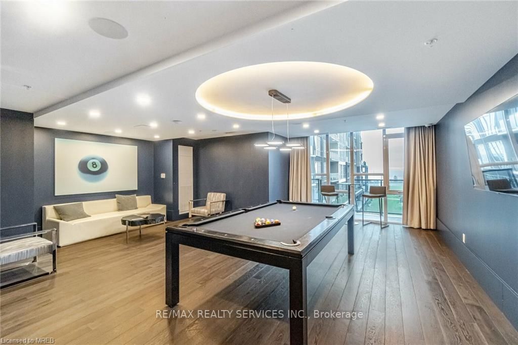 16 Concord Pl, #130