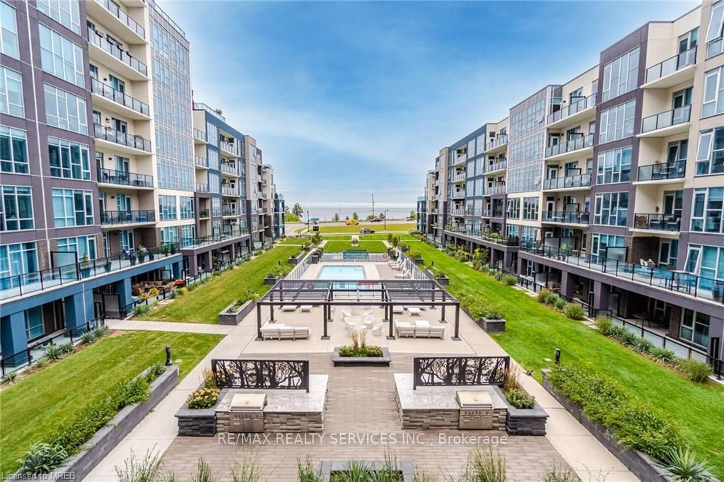 16 Concord Pl, #130