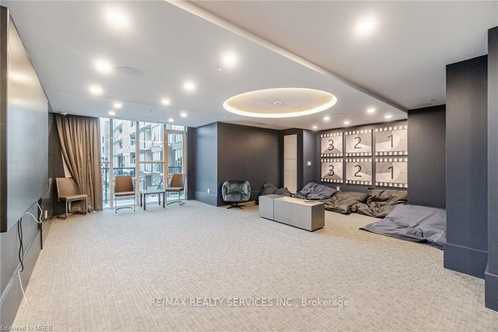 16 Concord Pl, #130