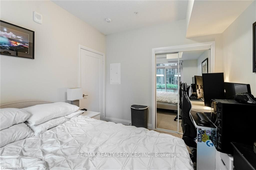 16 Concord Pl, #130