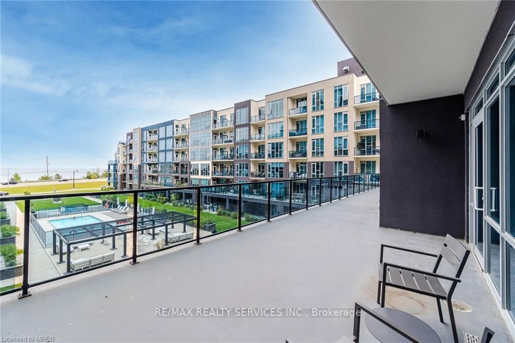 16 Concord Pl, #130