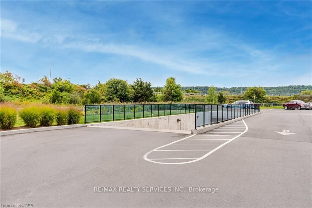 16 Concord Pl, #130