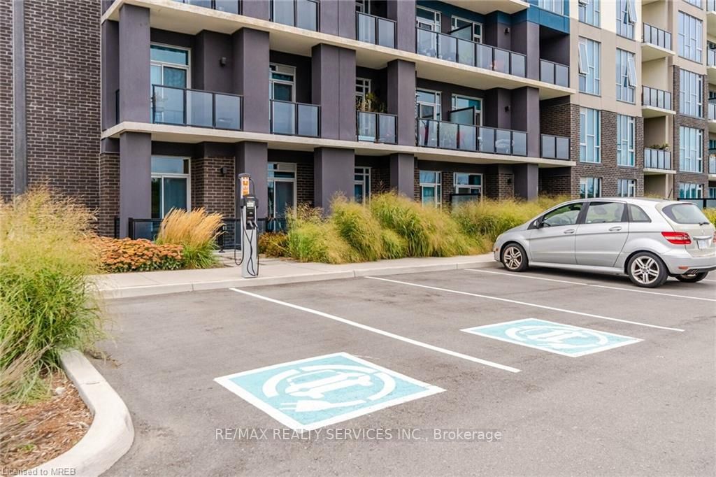 16 Concord Pl, #130
