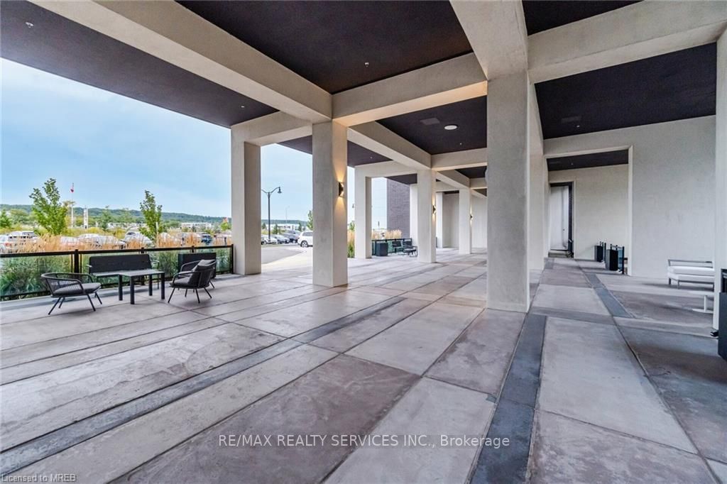 16 Concord Pl, #130