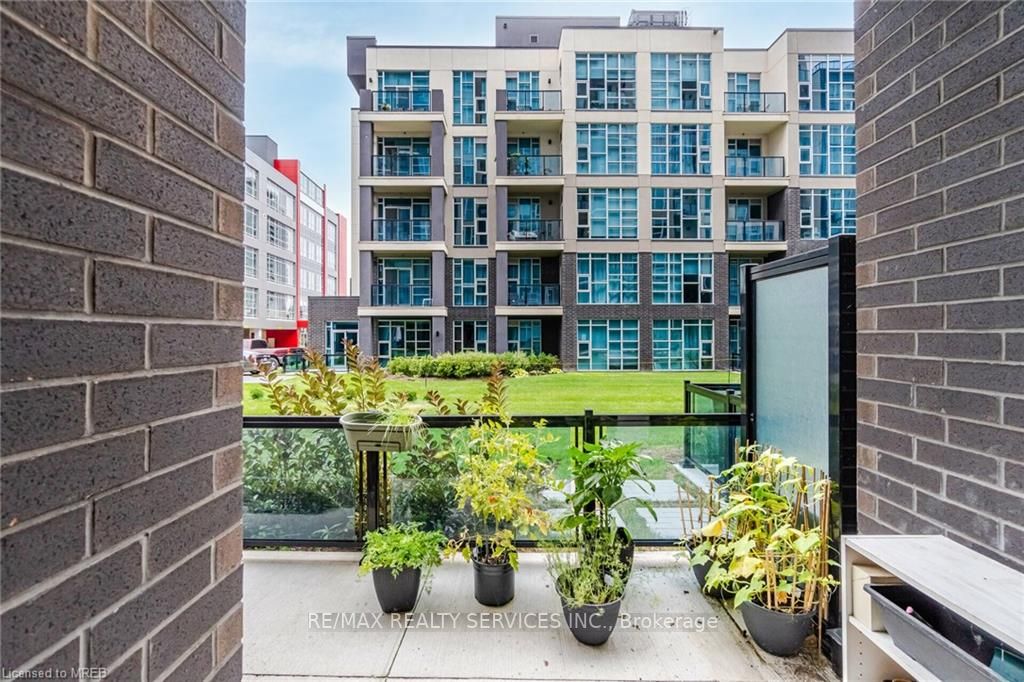 16 Concord Pl, #130