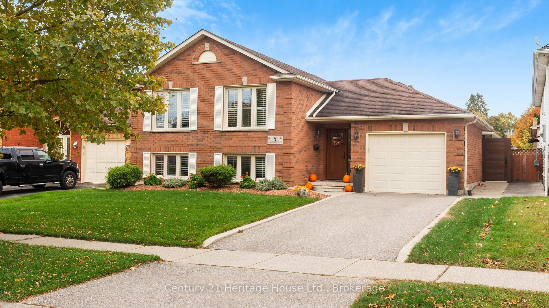 5 Maplecrest Lane