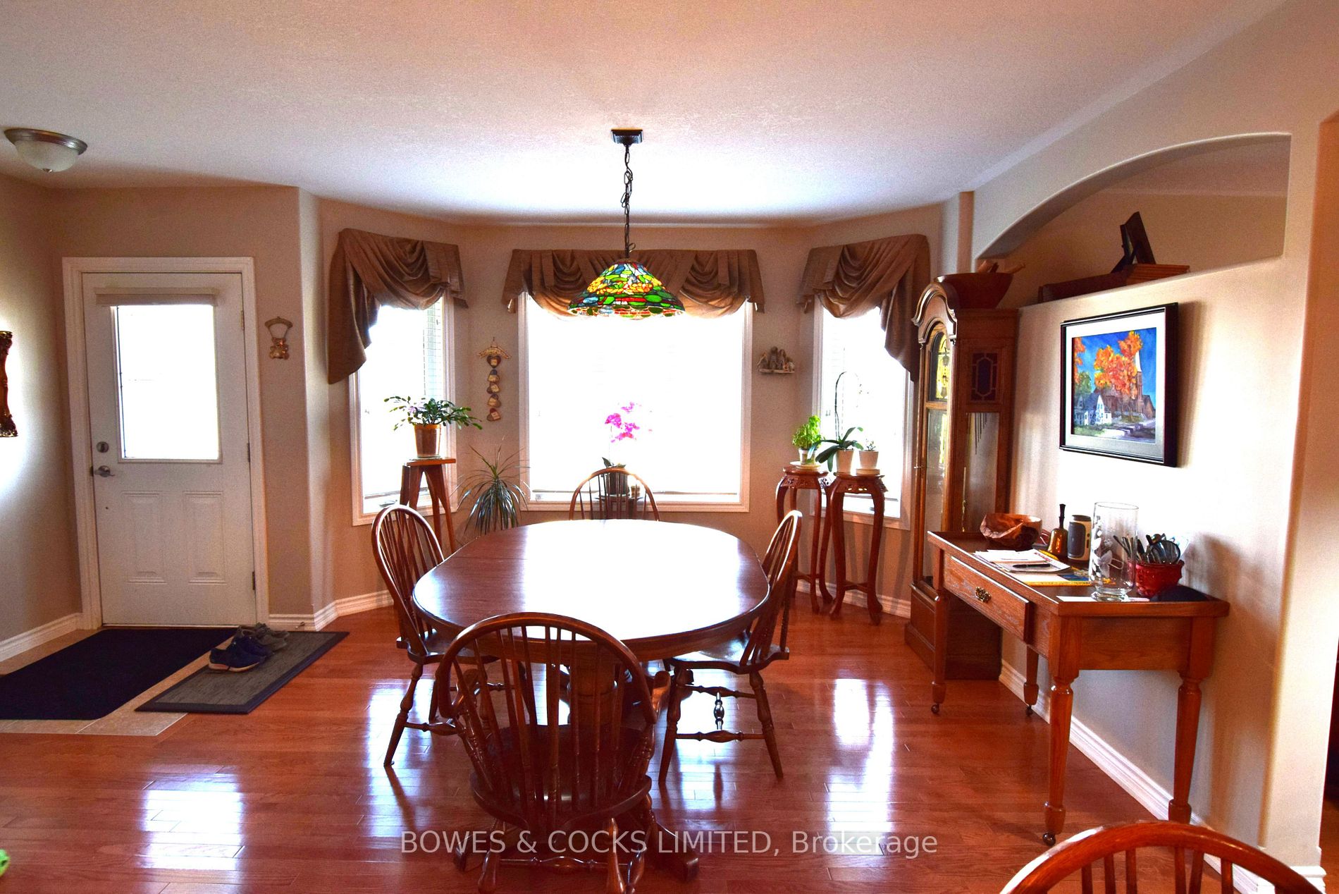 120 Village Cres, #120