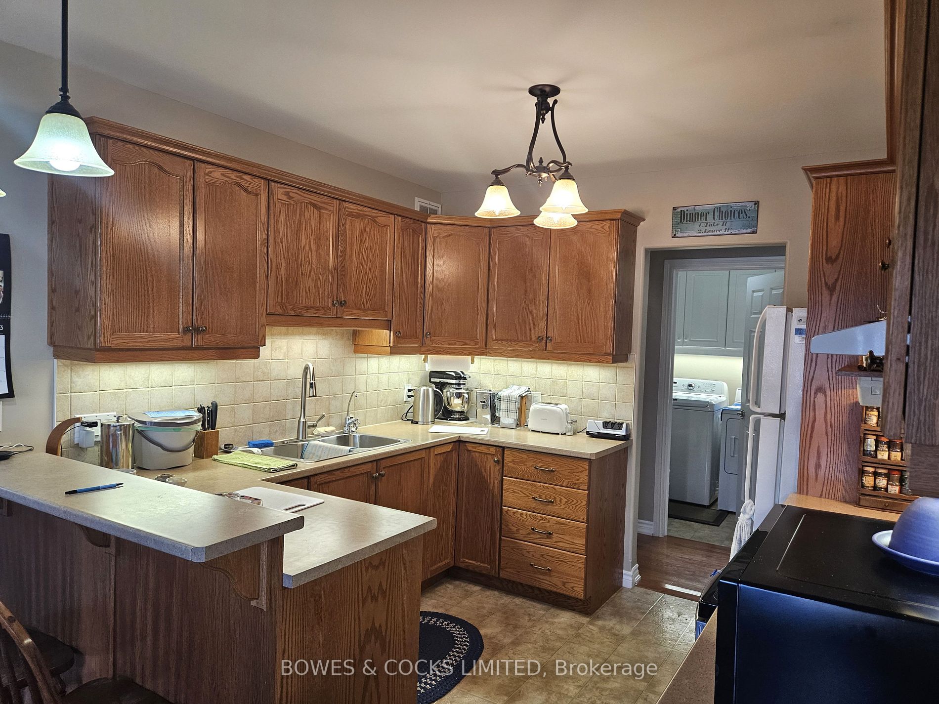 120 Village Cres, #120