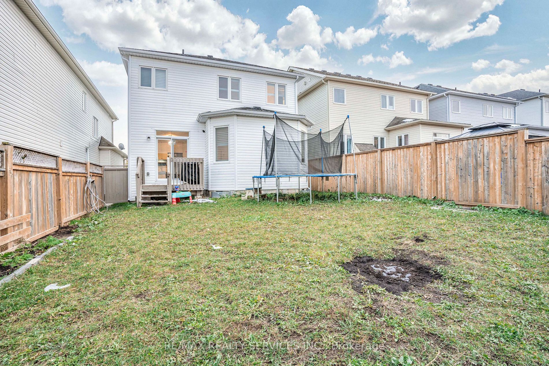 348 Colonel Phillips Dr