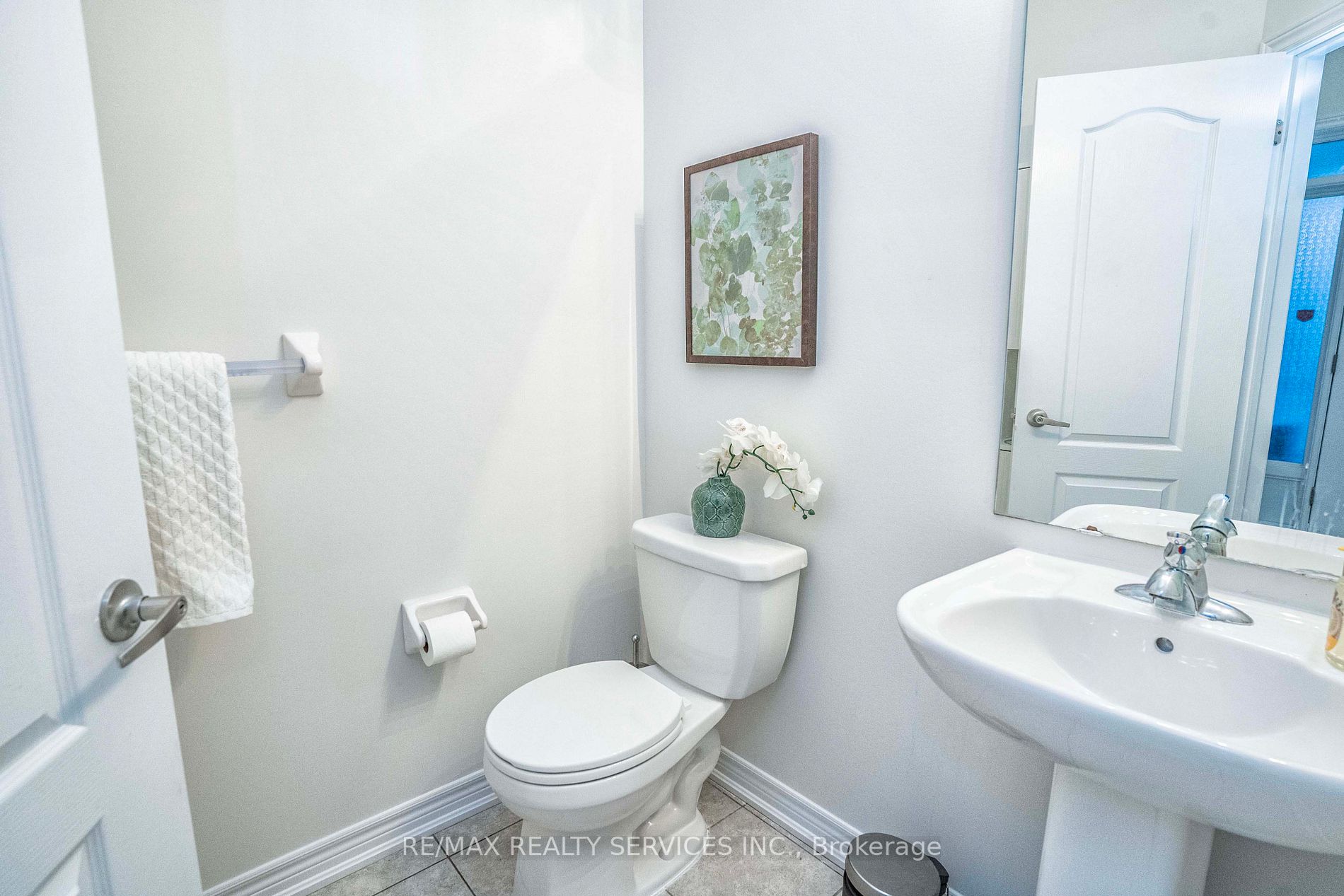 348 Colonel Phillips Dr