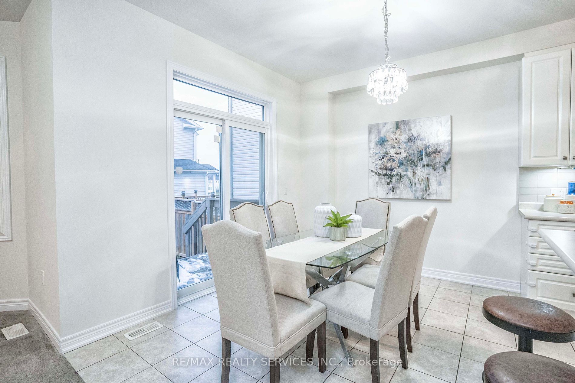 348 Colonel Phillips Dr