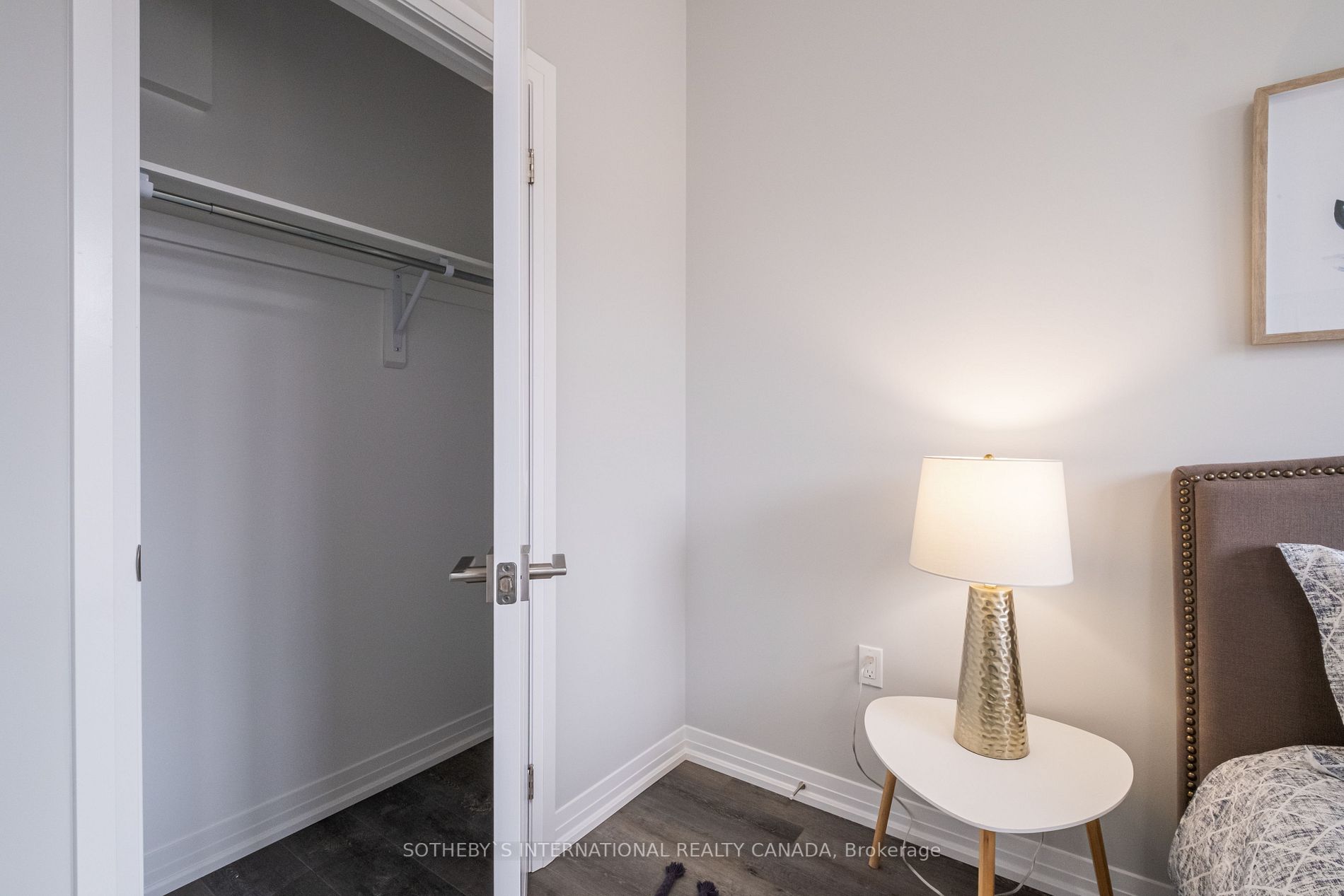 550 Grey St, #40