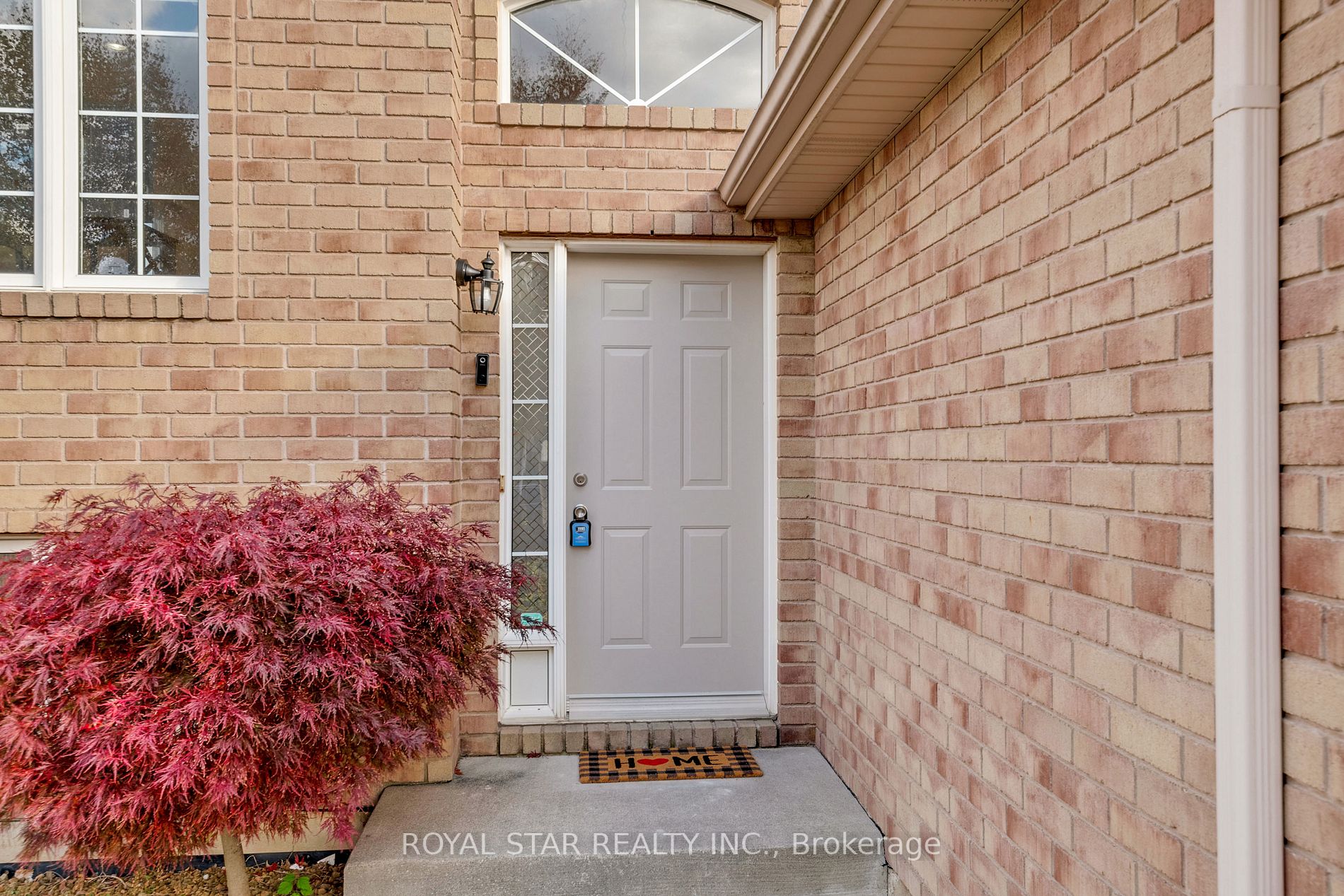 4738 Whitefish Cres