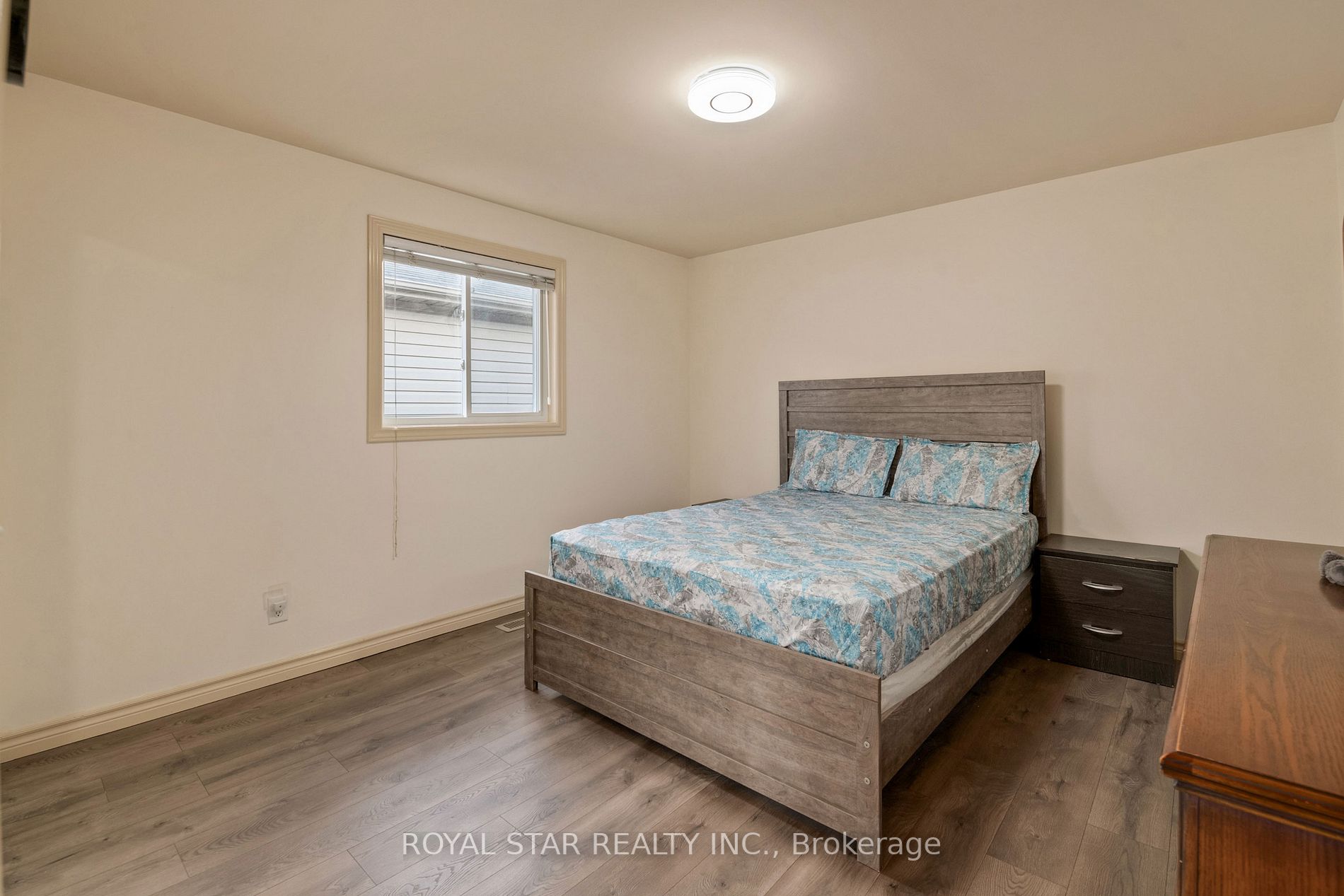 4738 Whitefish Cres