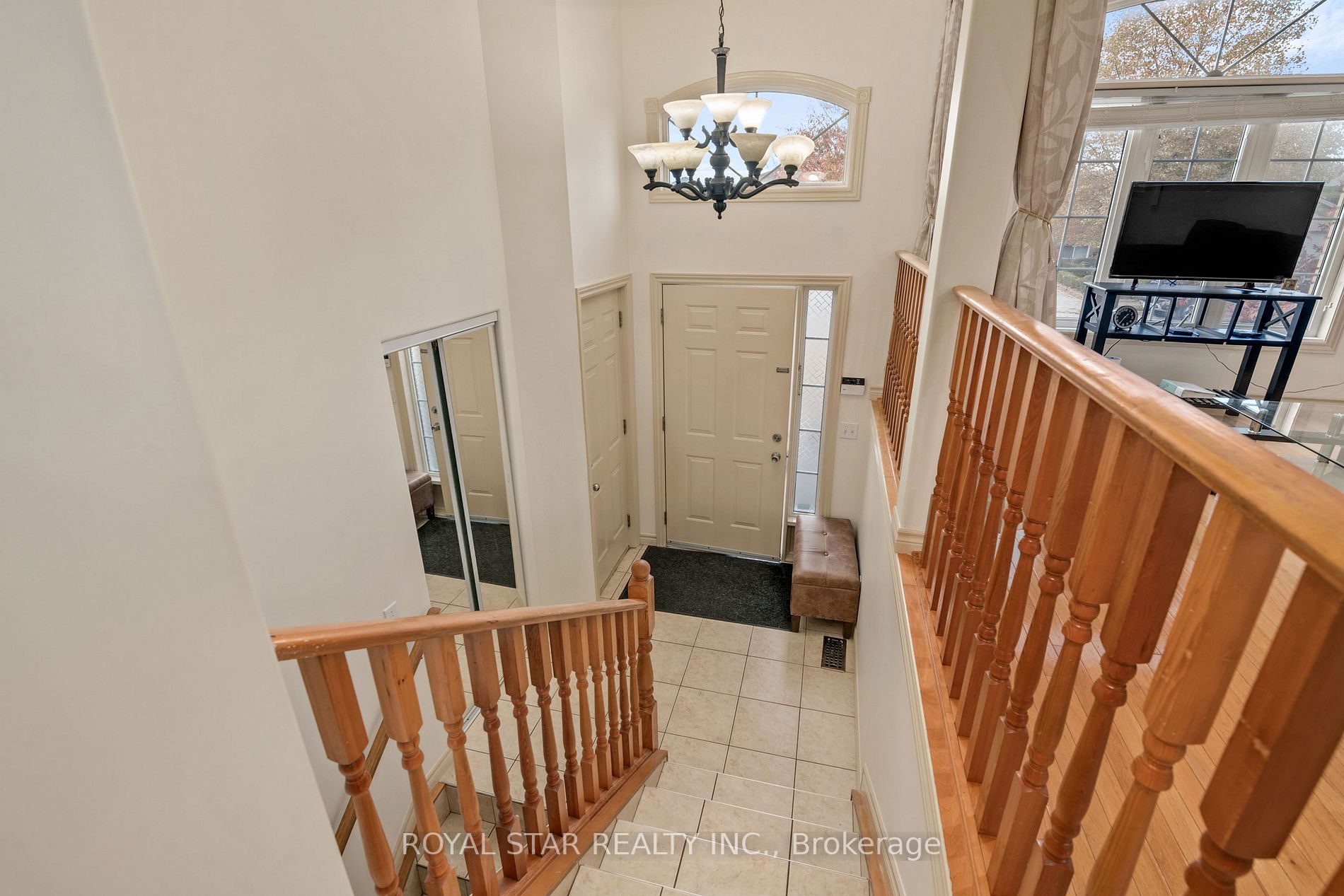 4738 Whitefish Cres