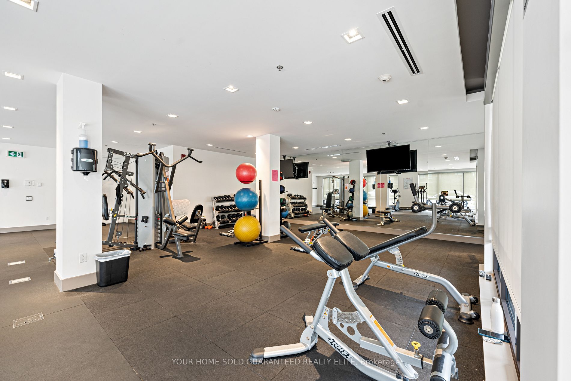 10 Esplanade Lane, #411