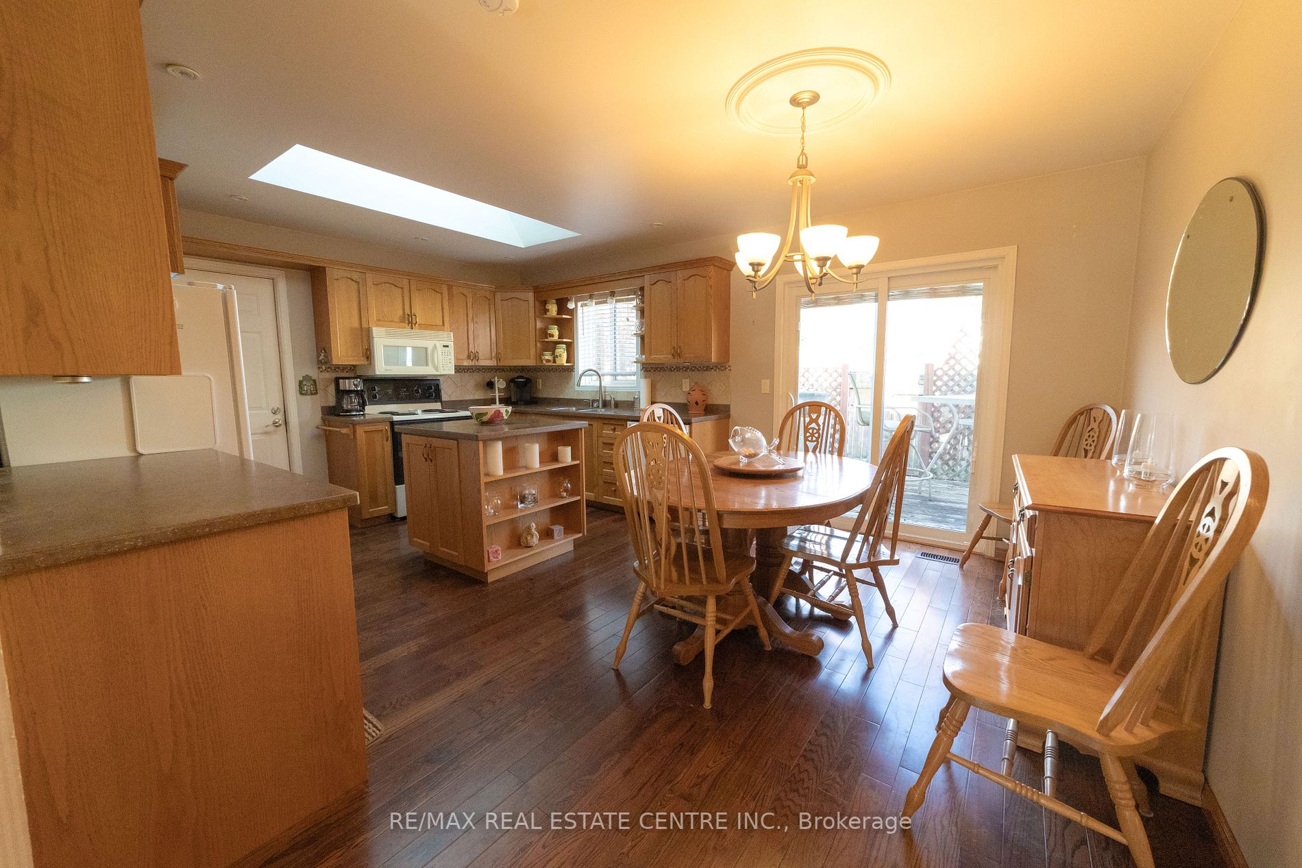 404 Owen Sound St