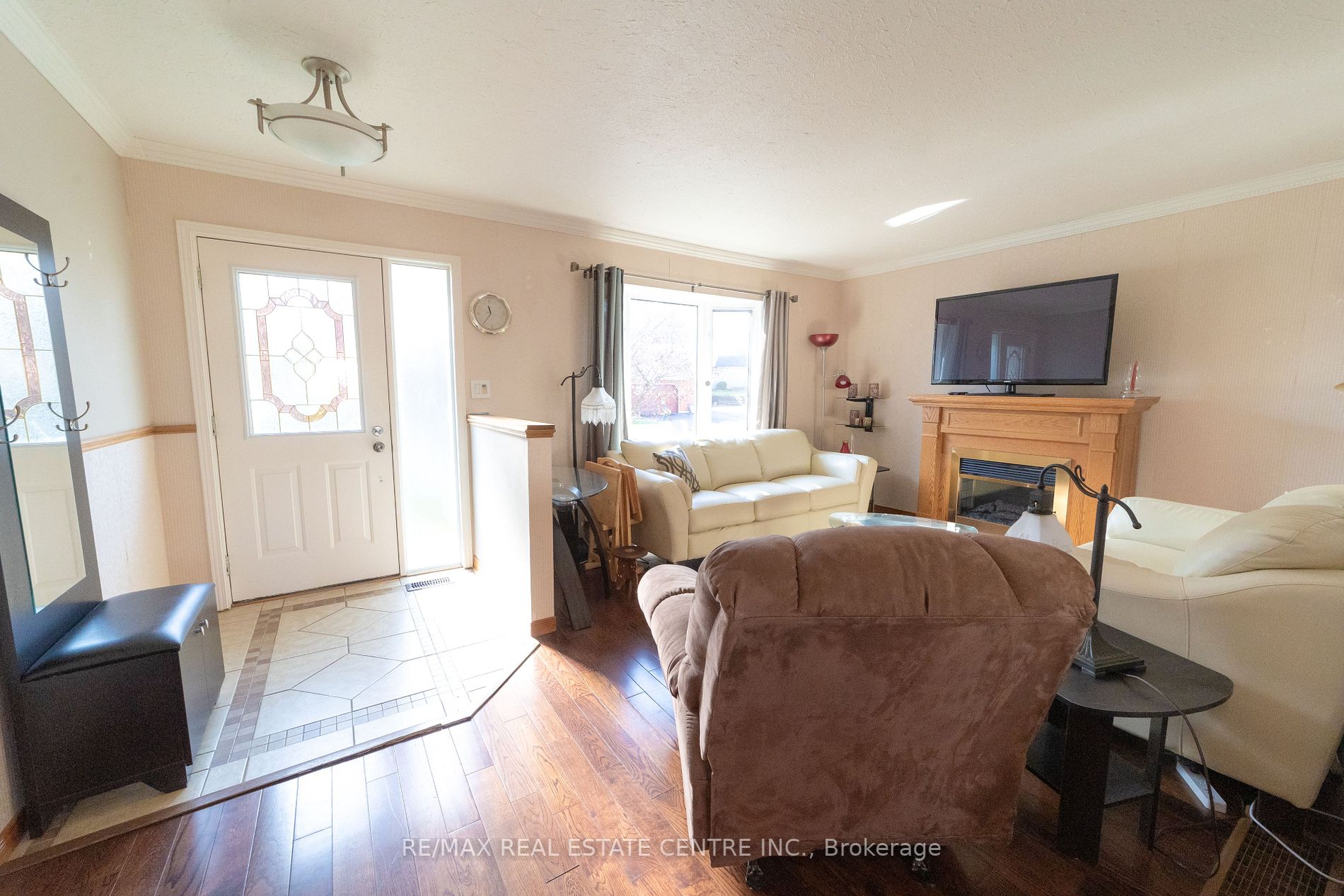 404 Owen Sound St