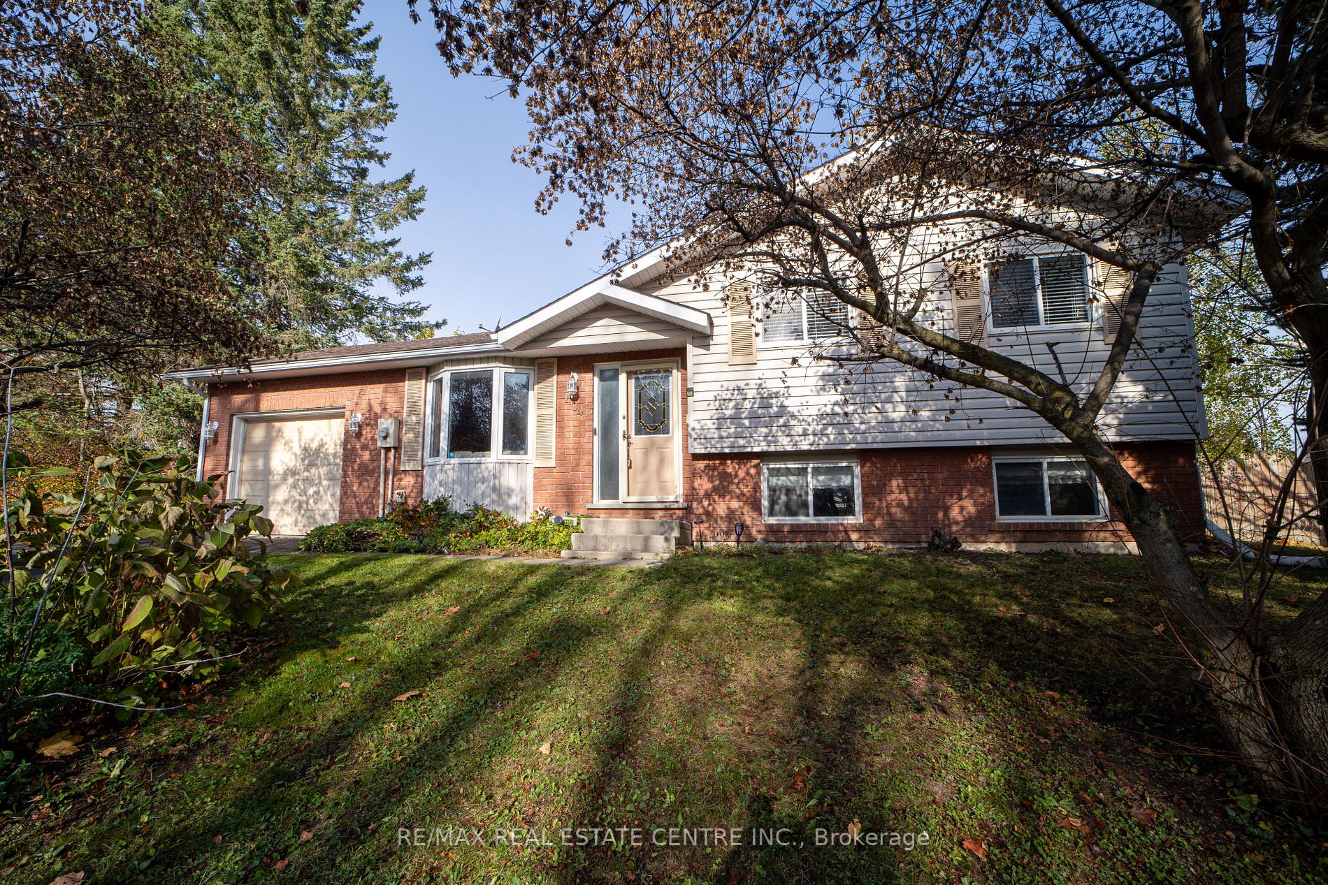 404 Owen Sound St