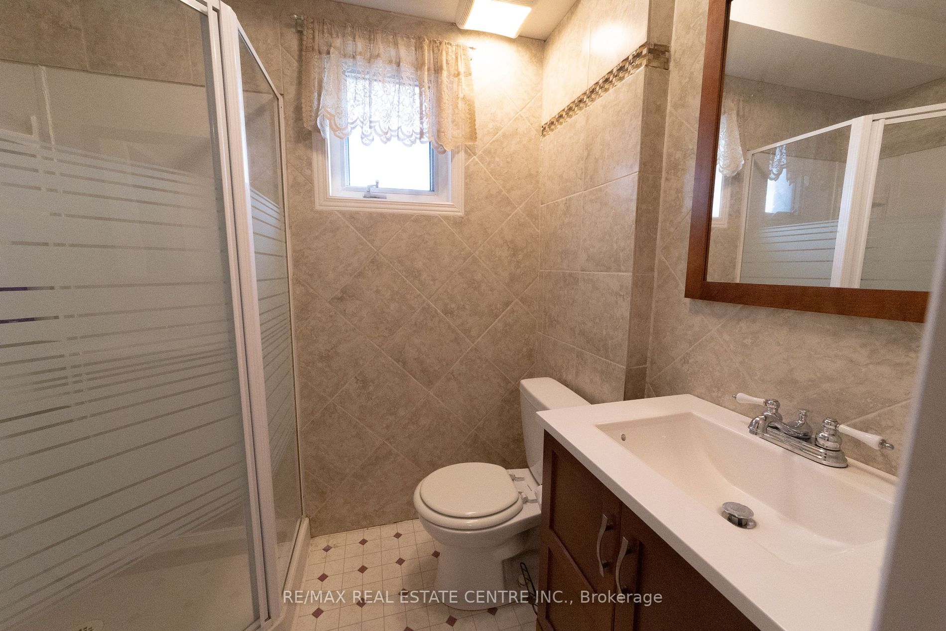 404 Owen Sound St