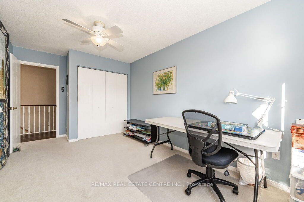 35 Southcreek Tr
