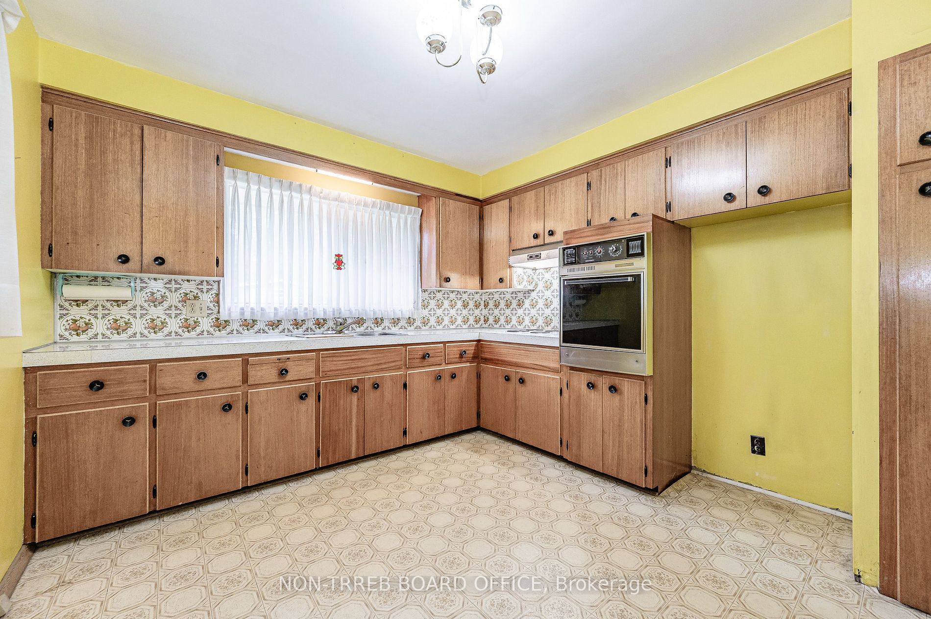 153 Carwood Ave