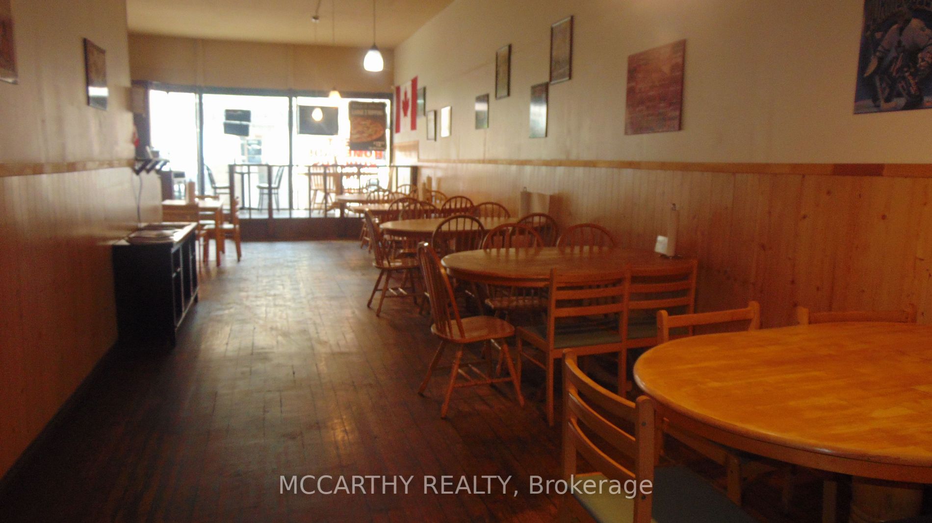 115 Main St E