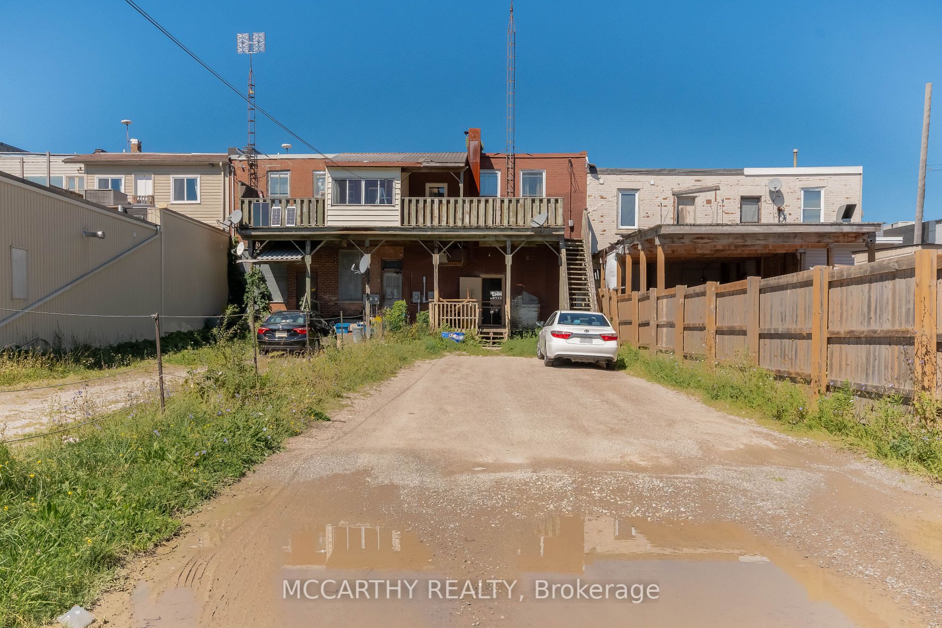 115 Main St E