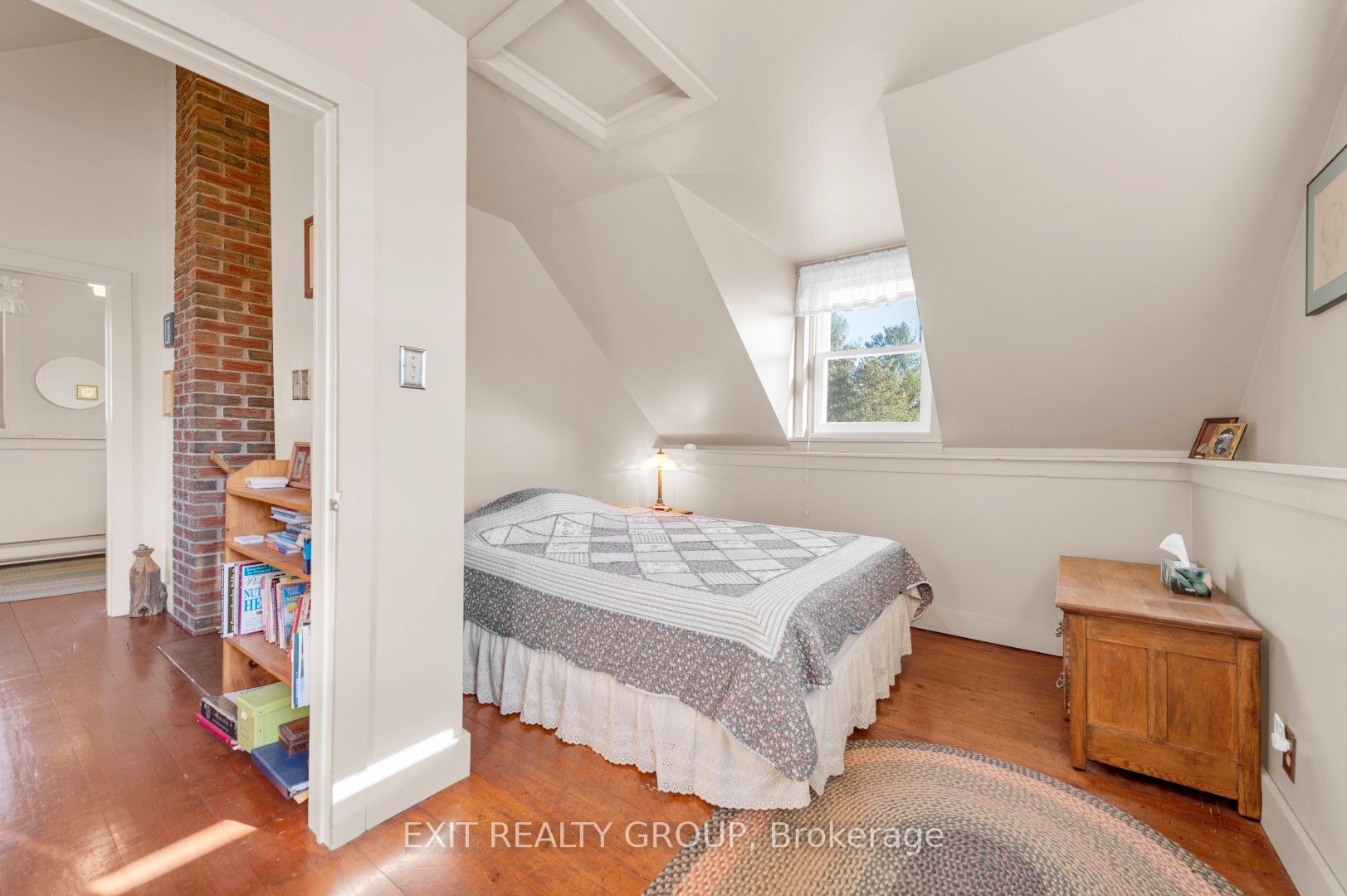583 Lahey Rd