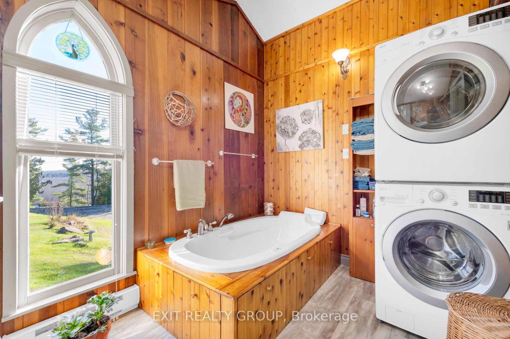 583 Lahey Rd