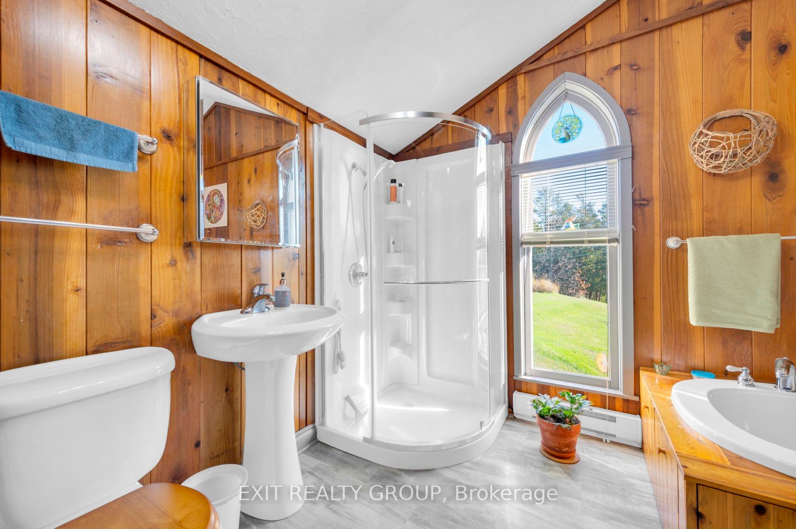 583 Lahey Rd