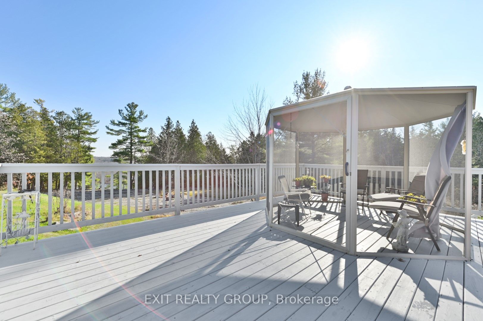 583 Lahey Rd