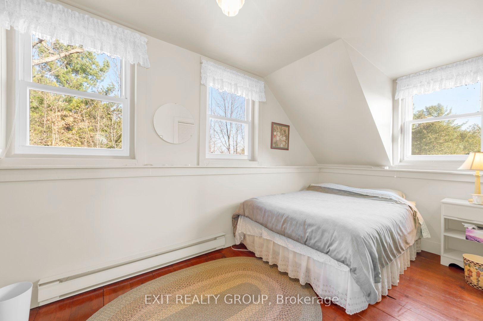 583 Lahey Rd