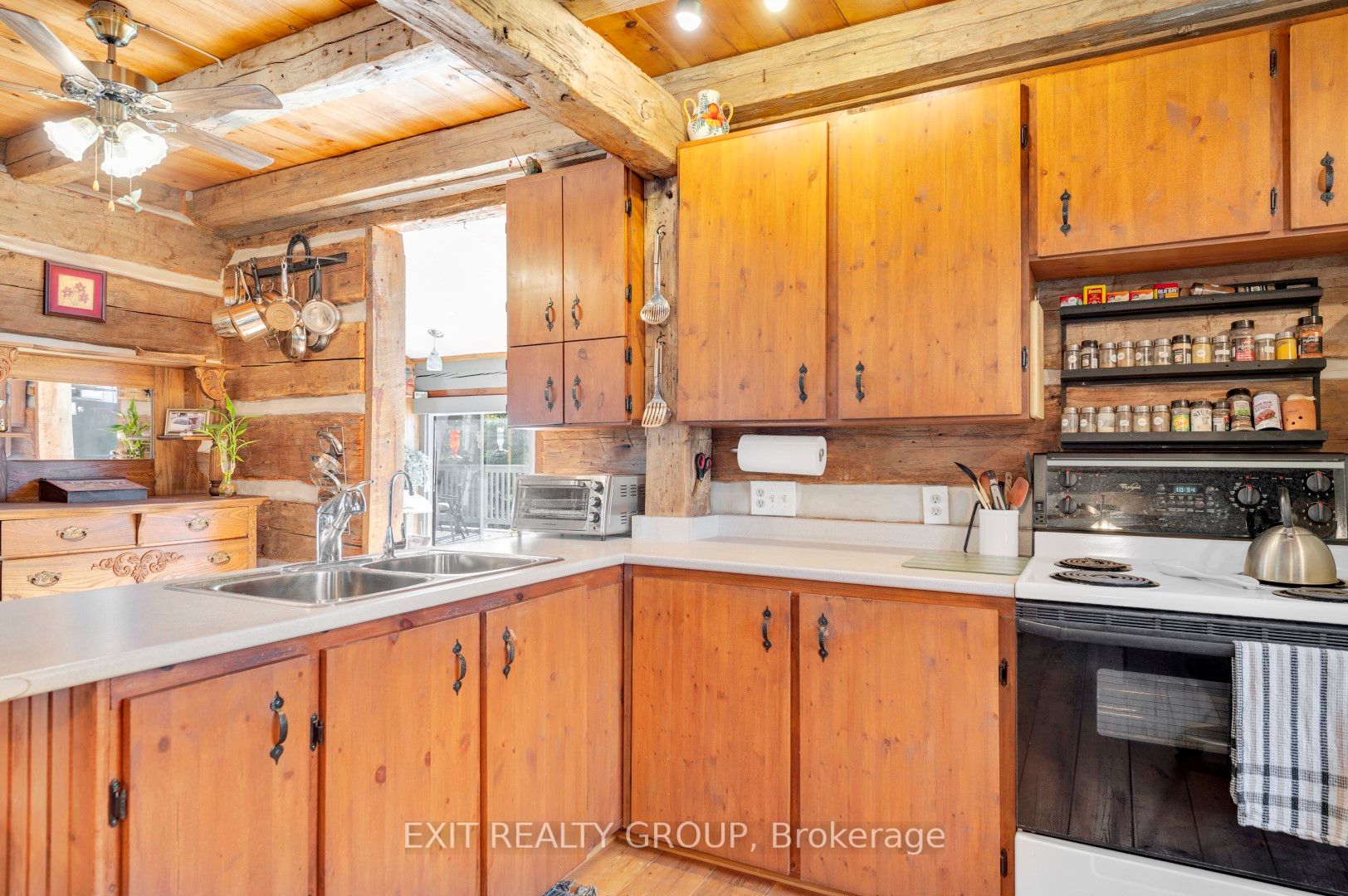 583 Lahey Rd