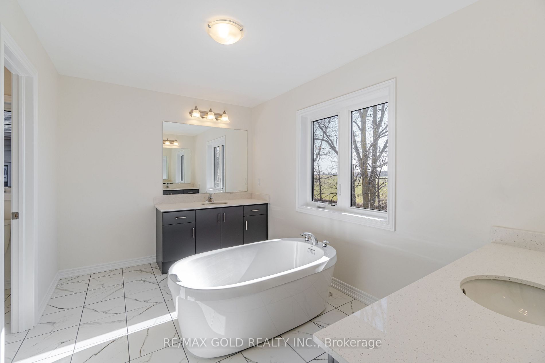 98 BROADACRE Drive