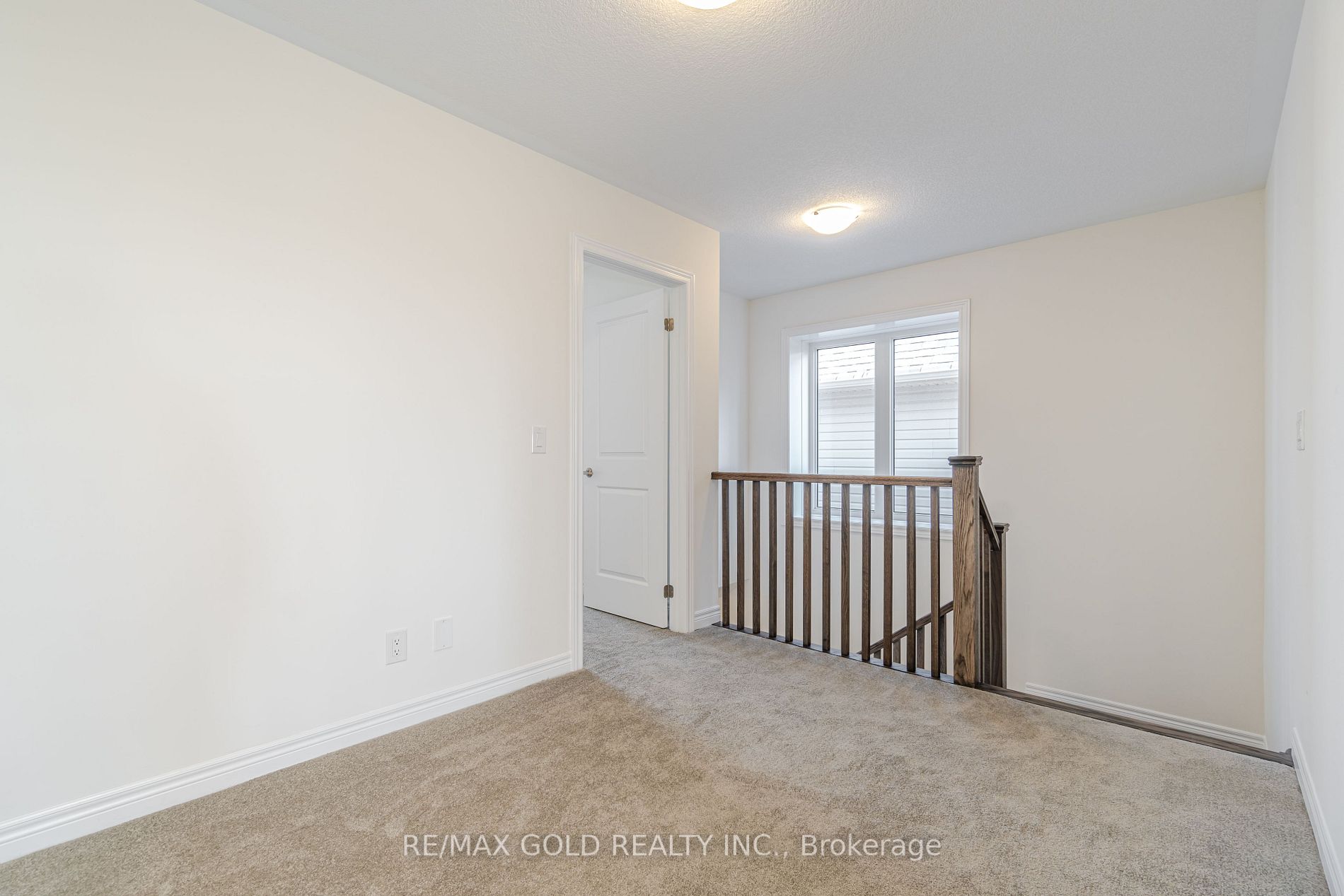 98 BROADACRE Drive