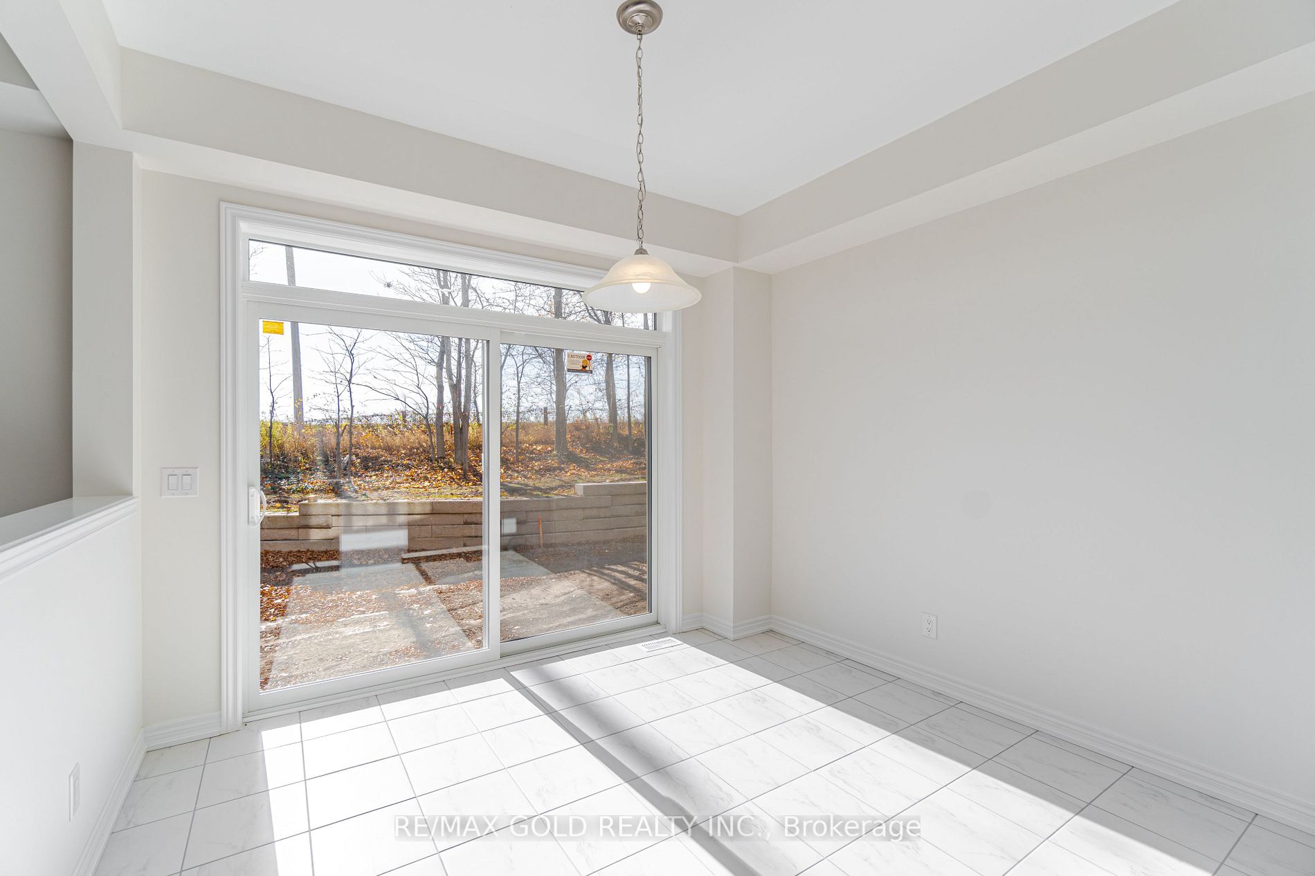 98 BROADACRE Drive