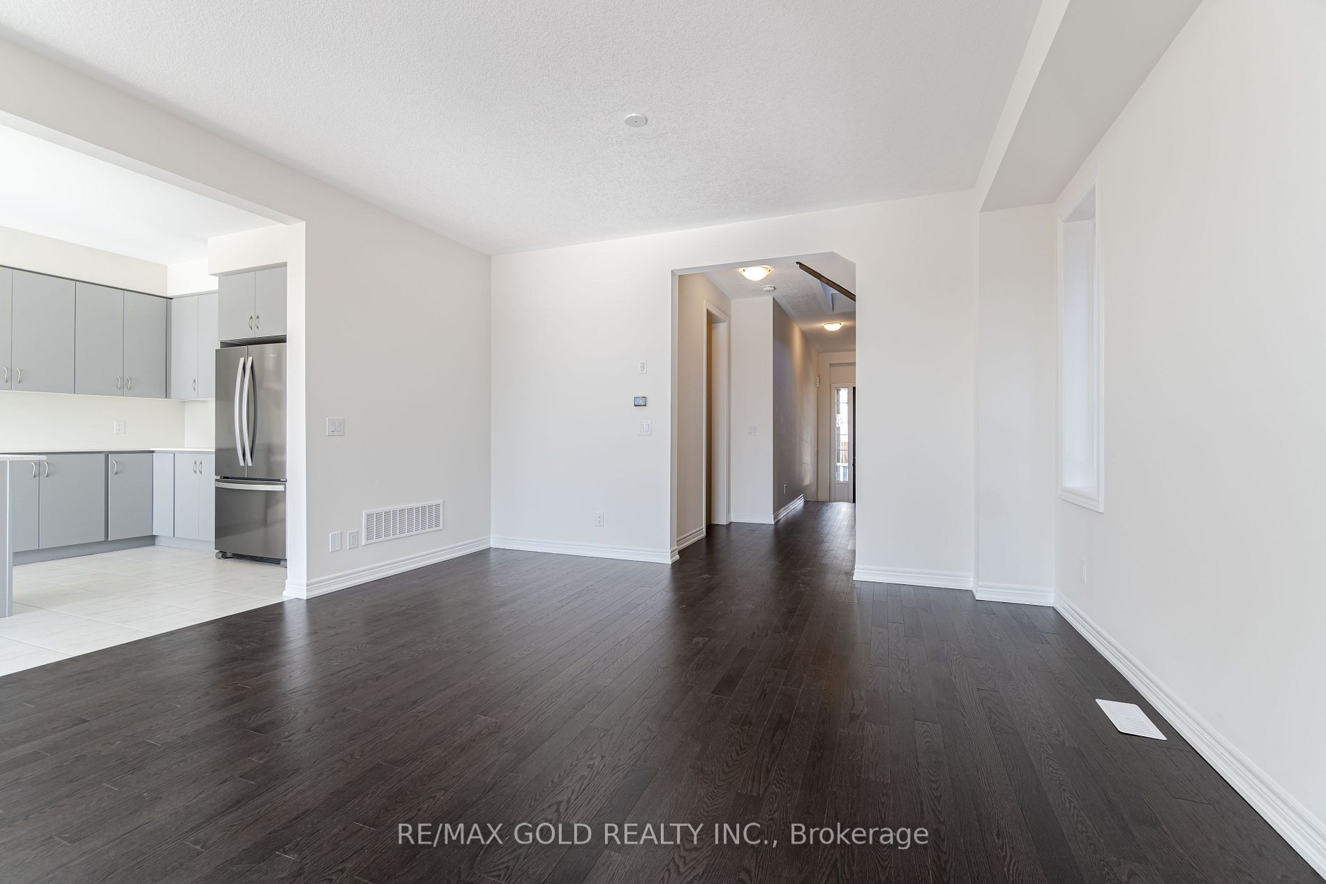 98 BROADACRE Drive