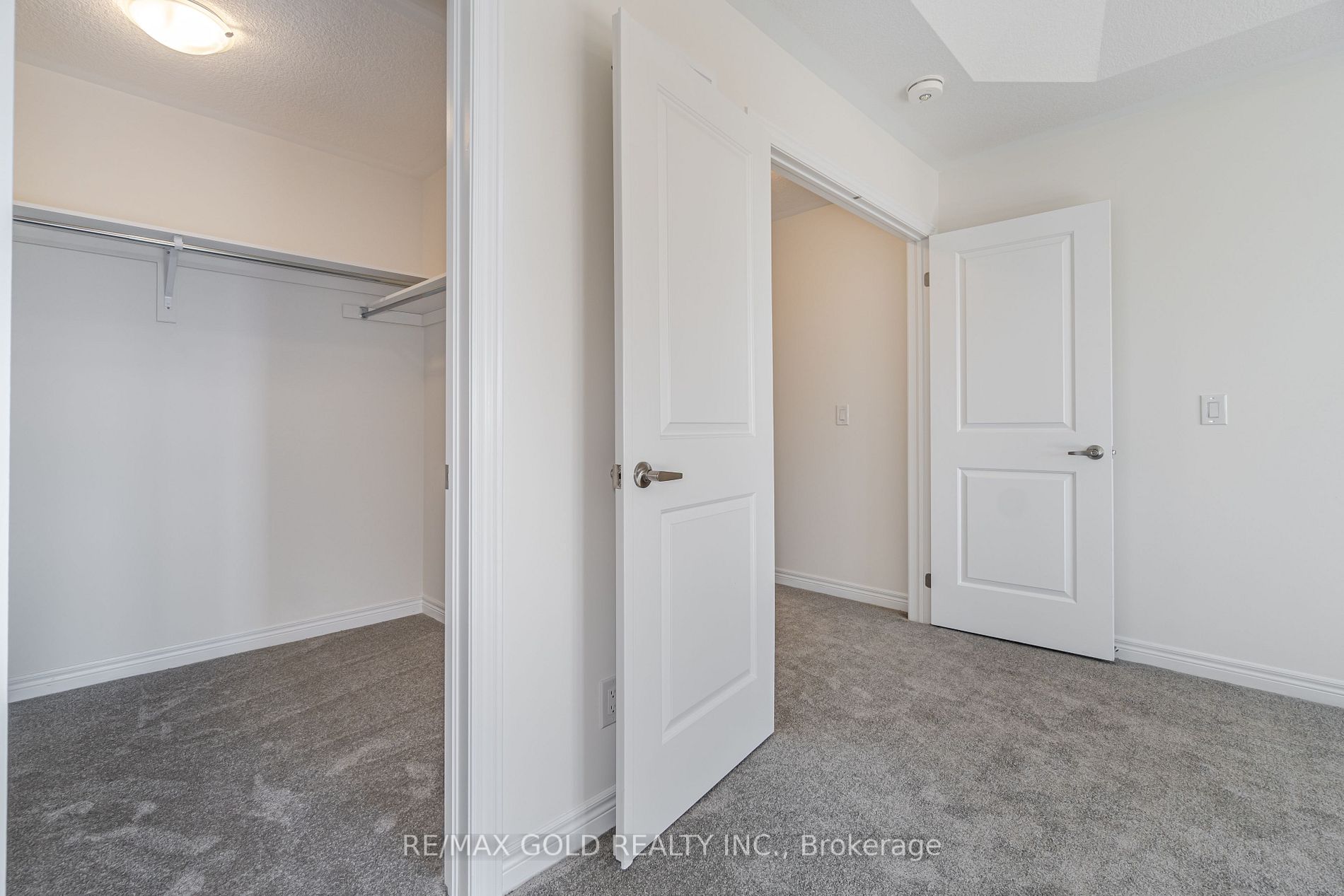 98 BROADACRE Drive