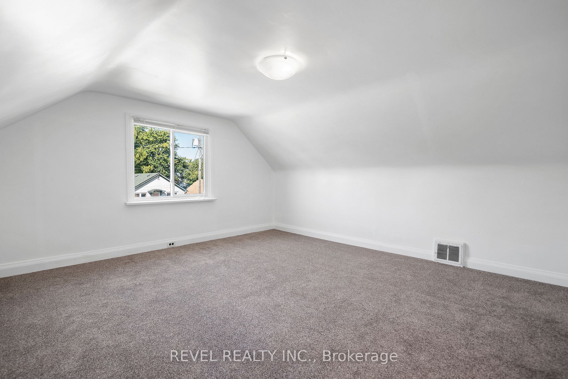 119 Pelham Rd, #Main
