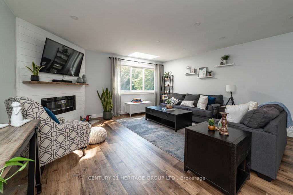 26 Moss Blvd, #77