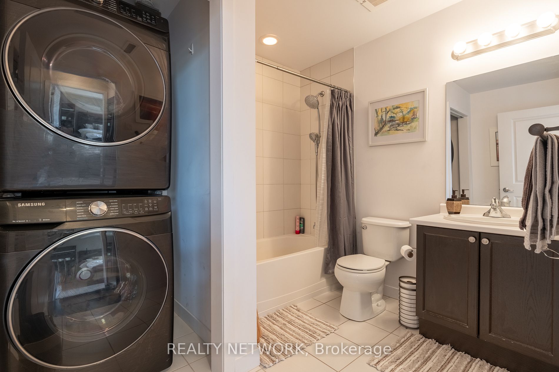 90 Charlton Ave W, #408