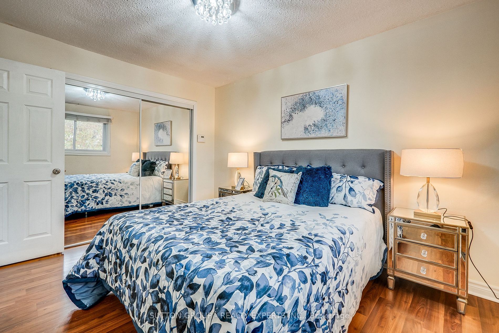 350 Brigadoon Dr