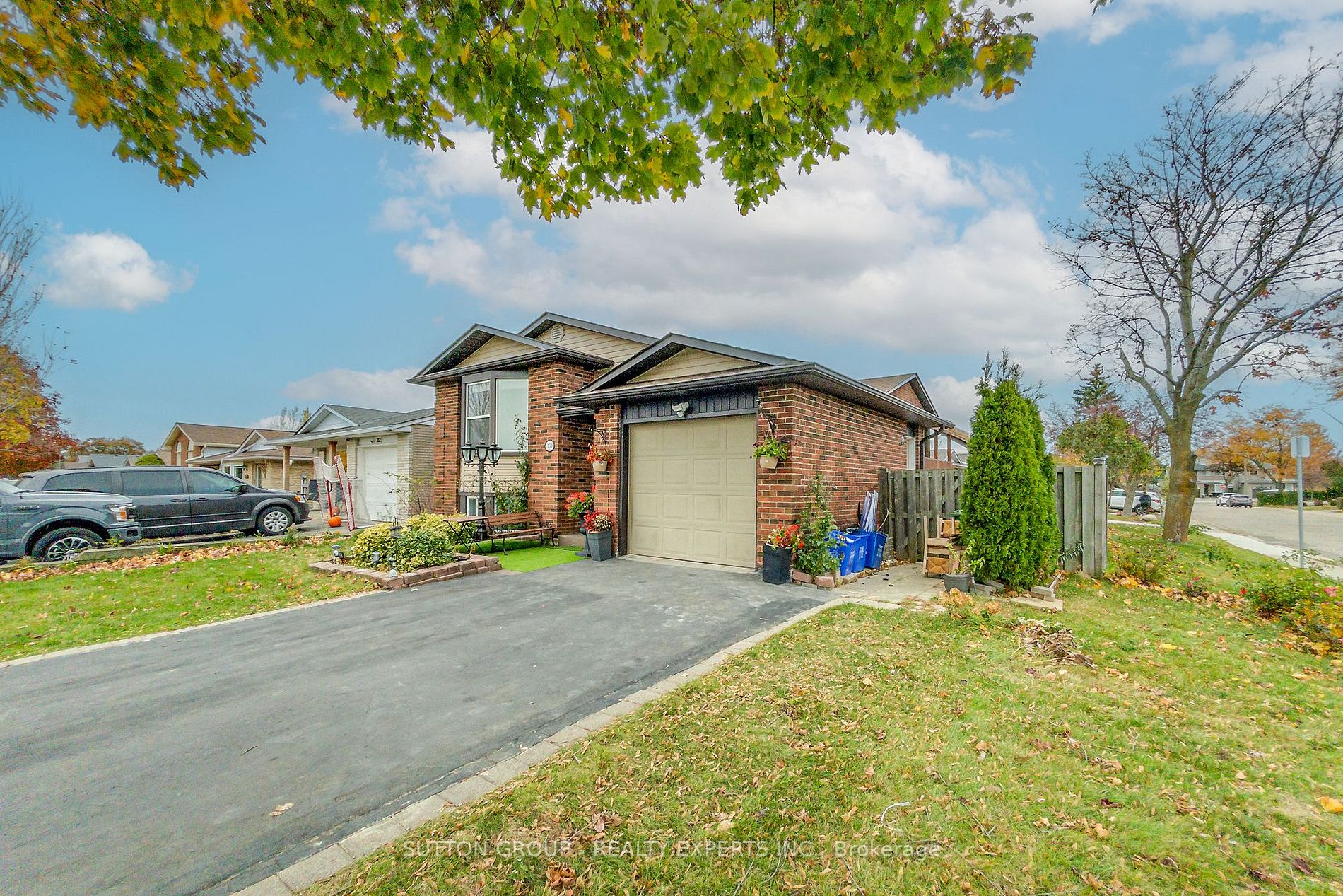 350 Brigadoon Dr