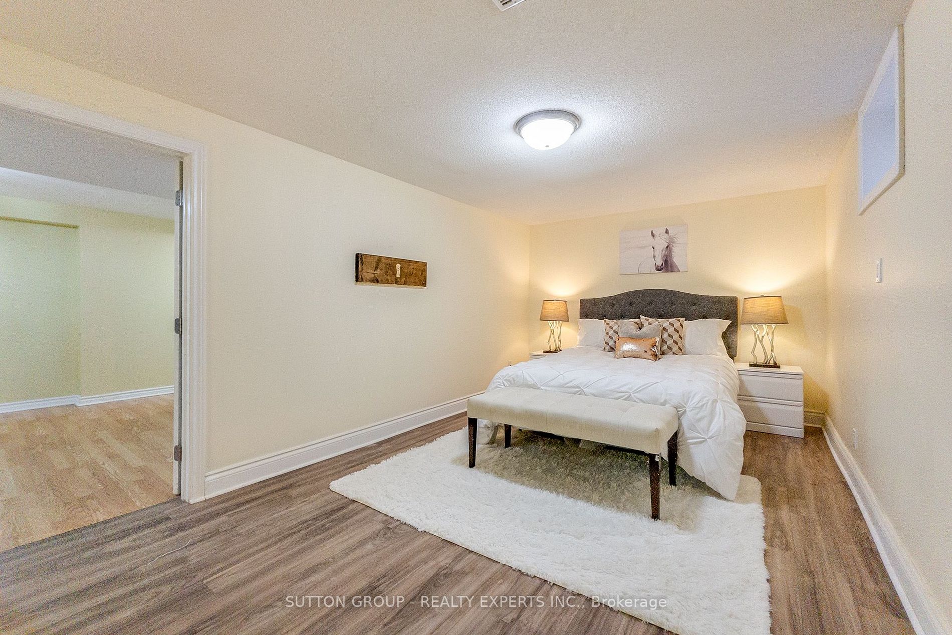350 Brigadoon Dr