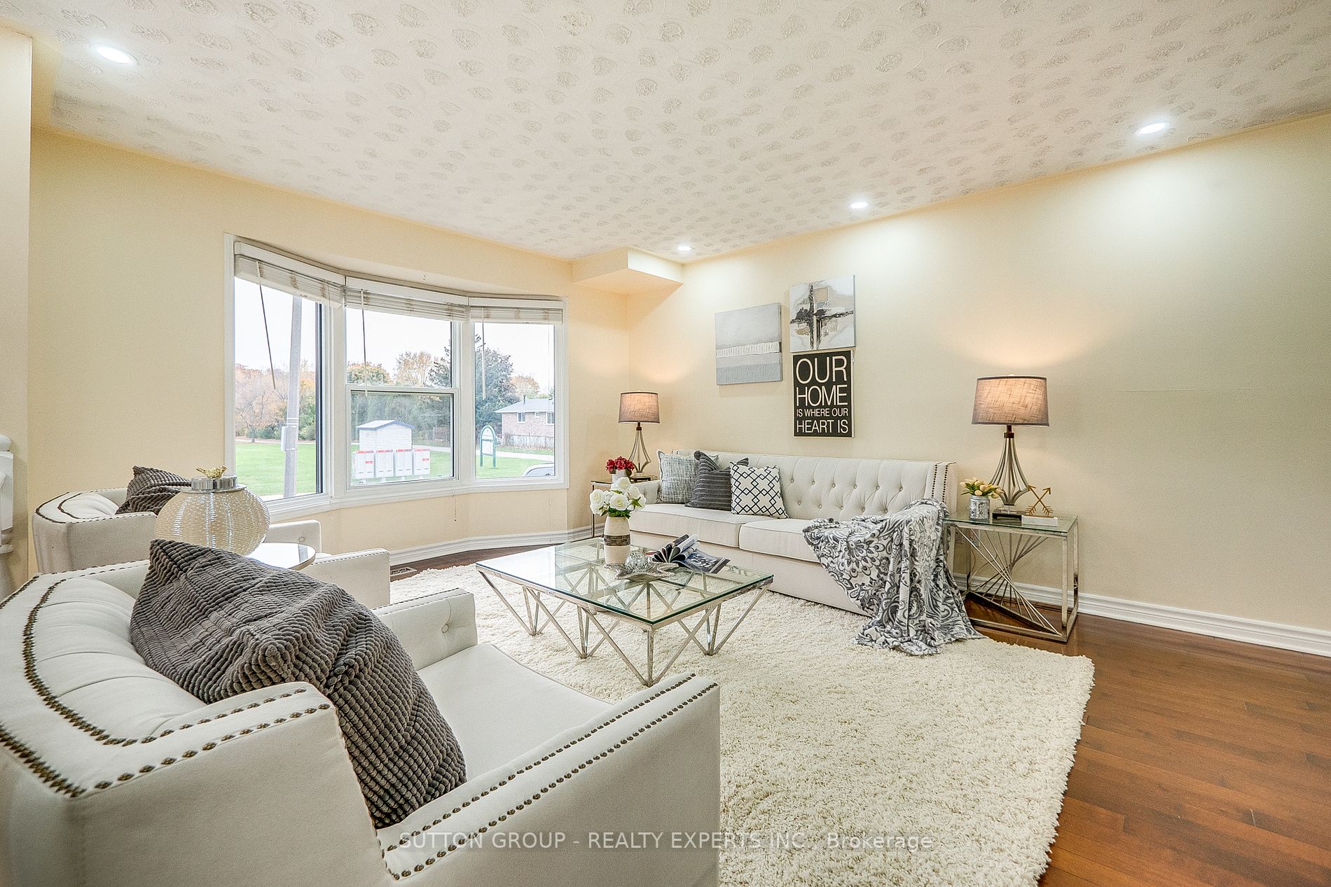 350 Brigadoon Dr