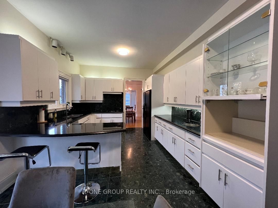 411 Kerman Ave